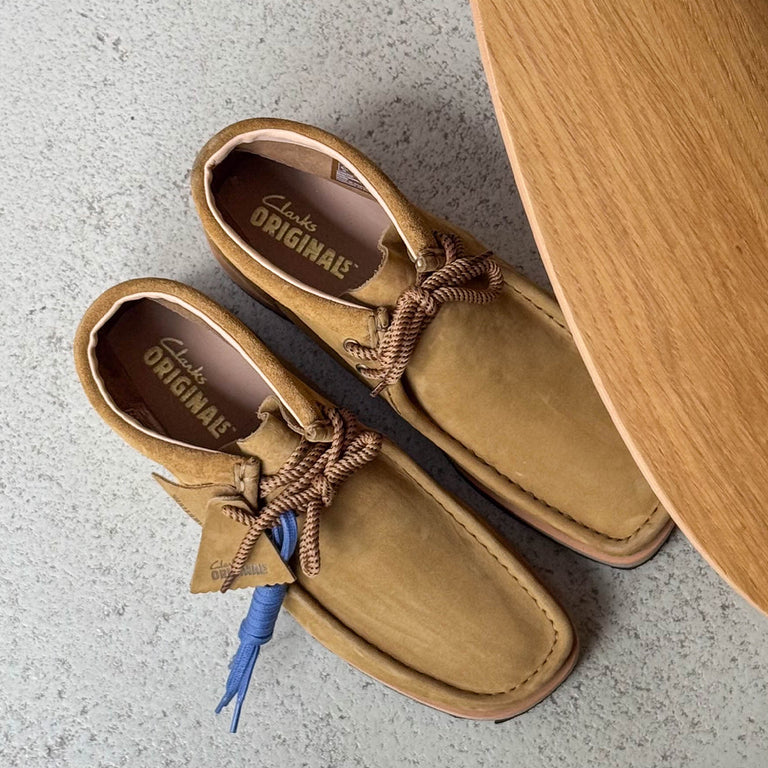 Clarks Originals Wallabee Scout onfeet