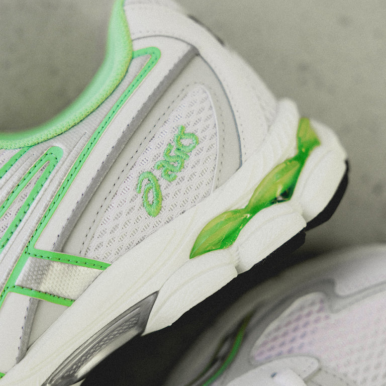 Asics GEL-NYC 2055 onfeet