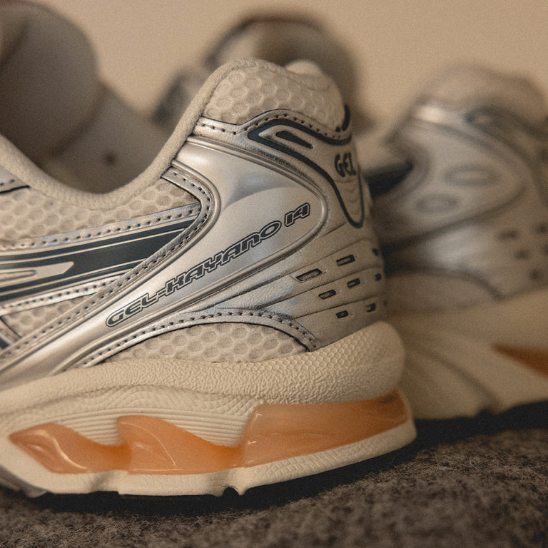 Asics GEL-Kayano 14 onfeet