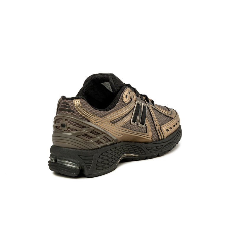 New Balance U1906RCJ onmodel