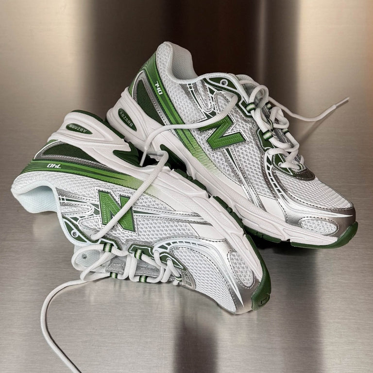 NEW BALANCE 740