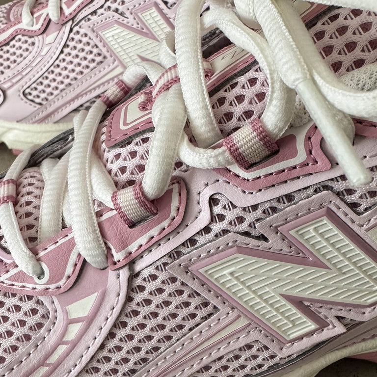 New Balance U740PP2 onfeet