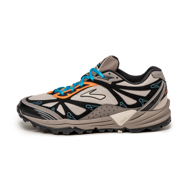 Brooks Cascadia 1 - 49.5 / Moonbeam / Black / Camellia