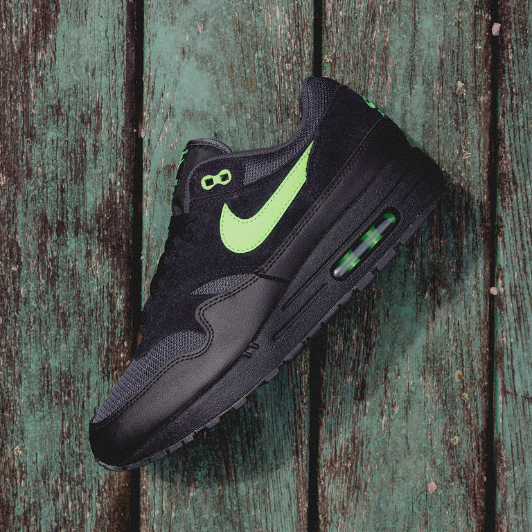 Nike Air Max 1 Essential onfeet