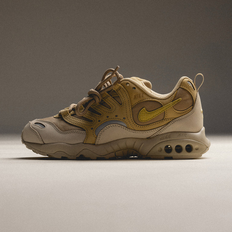 Nike Air Terra Humara SP onfeet