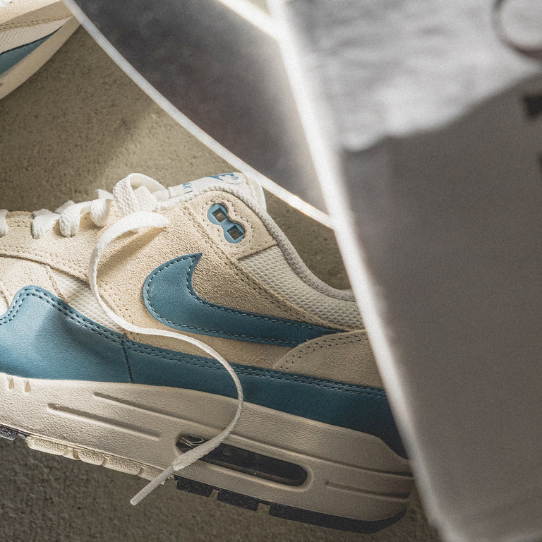 Nike Air Max 1 Essential onfeet