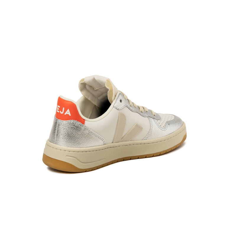 Veja V-10 Leather W
