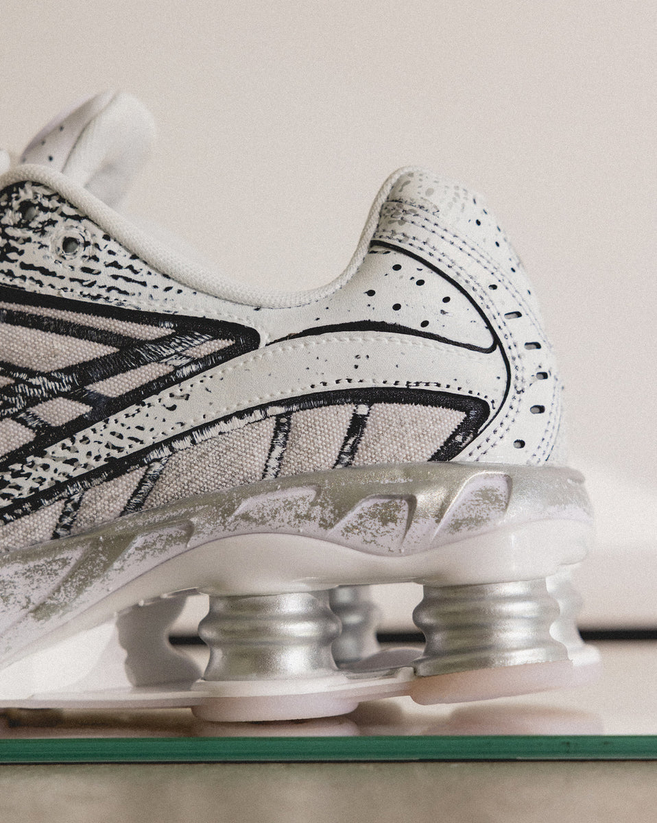 最安値NIKE SHOX RIDE 2 ホワイトメタリックプラチナム26センチ Nike Shox Ride 2 