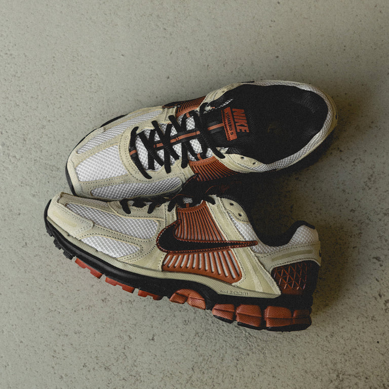 Nike Zoom Vomero 5 onfeet