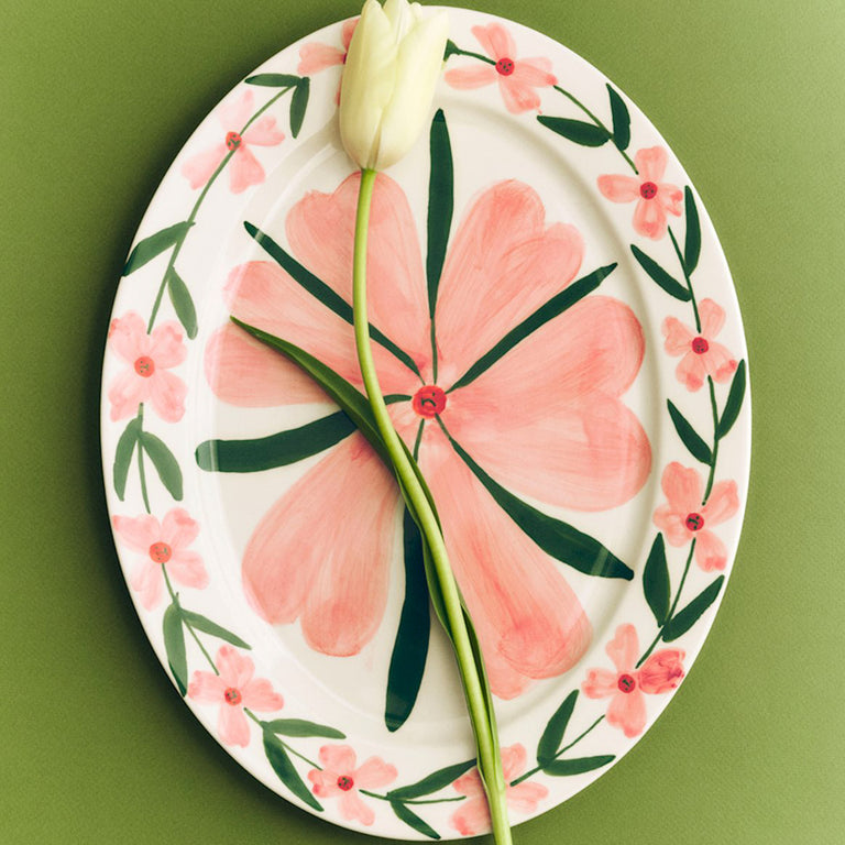 HAY La Pittura Oval Serving Platter 36.5cm onfeet
