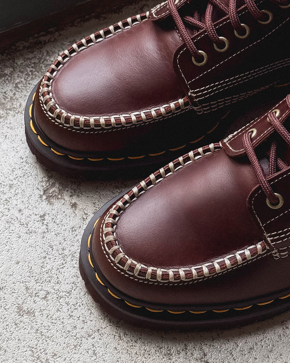 Dr. Martens Lowell Chukka Sneaker » Buy online now!