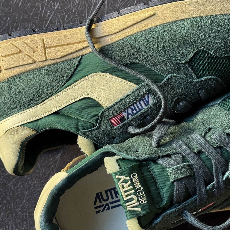 Autry Reelwind Low *Suede / Net* onfeet