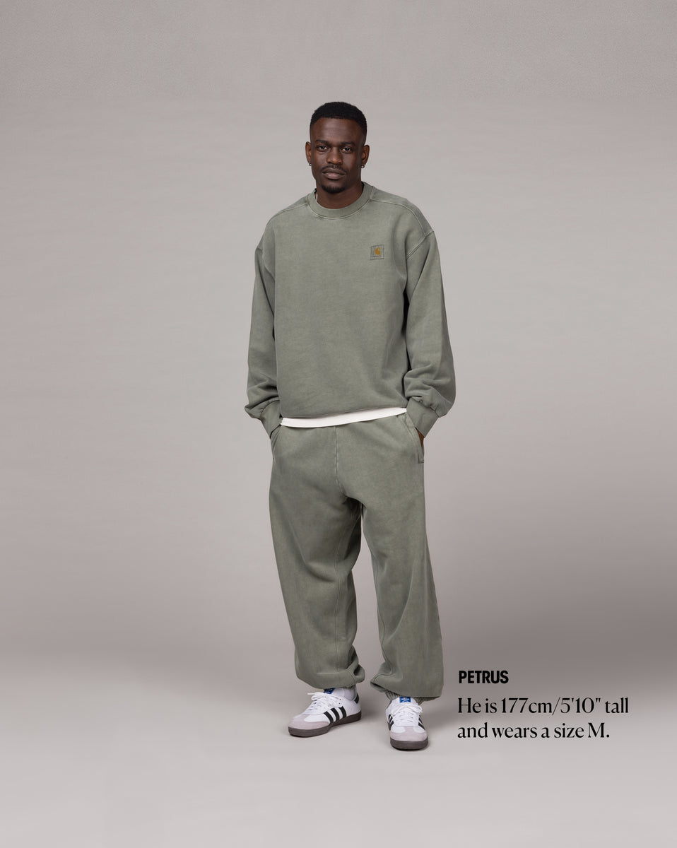 Carhartt WIP Nelson Sweatshirt | Graphite – Page Nelson