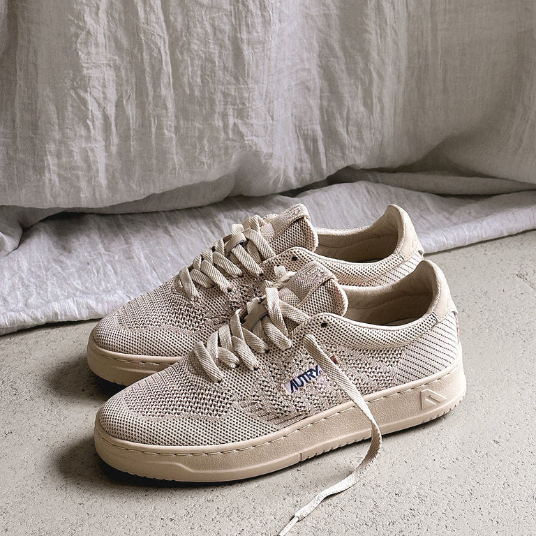 Autry Easeknit W *Knit / Leather* onfeet