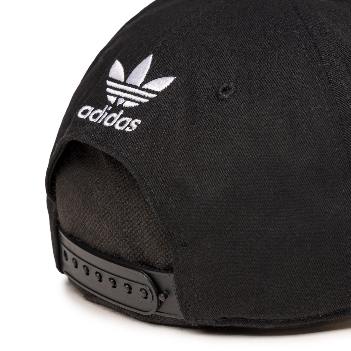 Adidas x KoRn Cap » dispo en ligne maintenant !