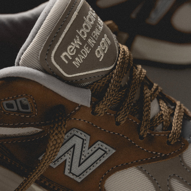 New Balance U991TB2 *Made in England* onfeet