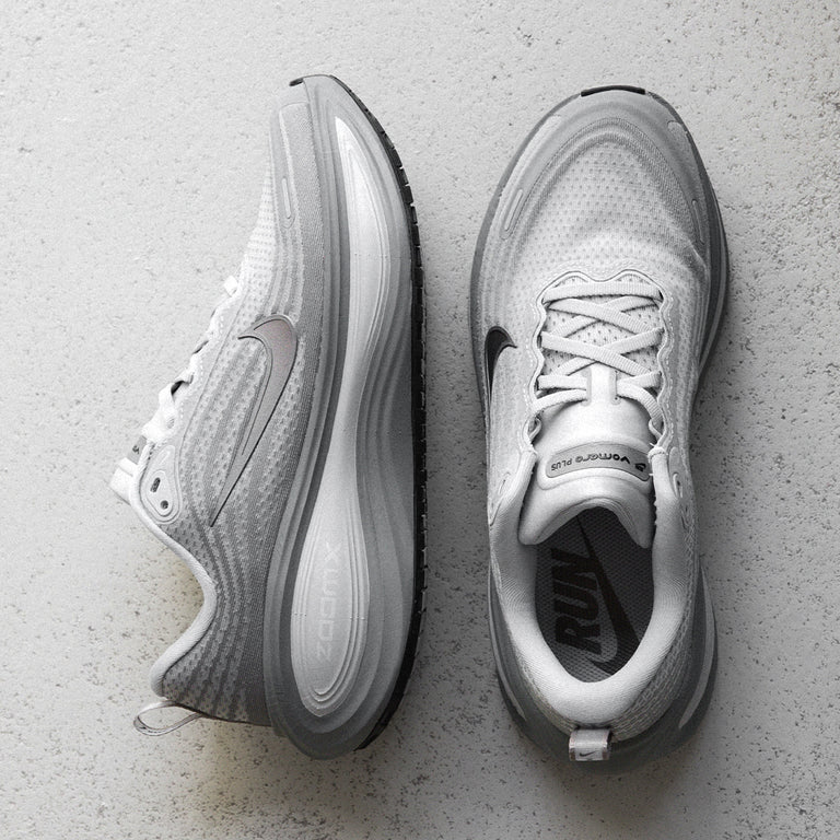 Nike Vomero Plus onfeet