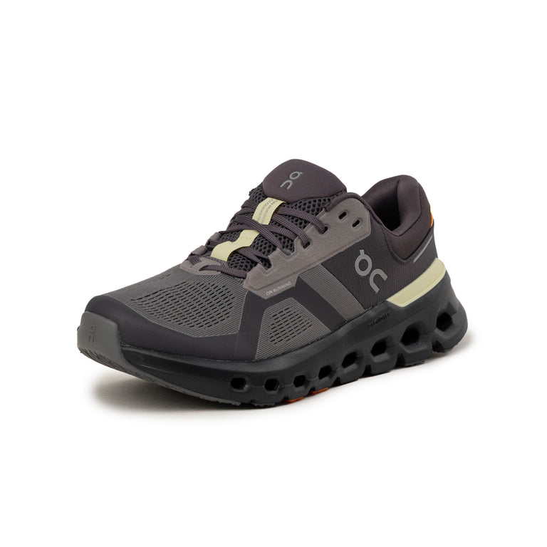 On Cloudrunner 2 M