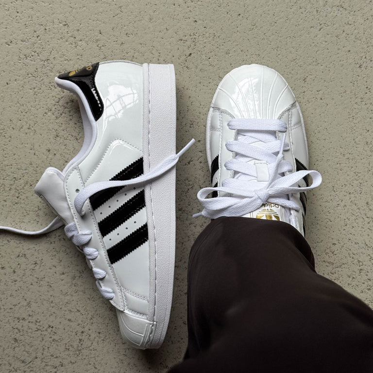 Adidas Superstar II W onfeet