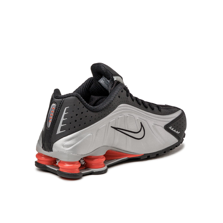Nike Shox R4
