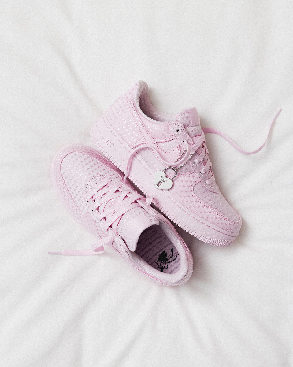 nike air force 1 07 psychic pink