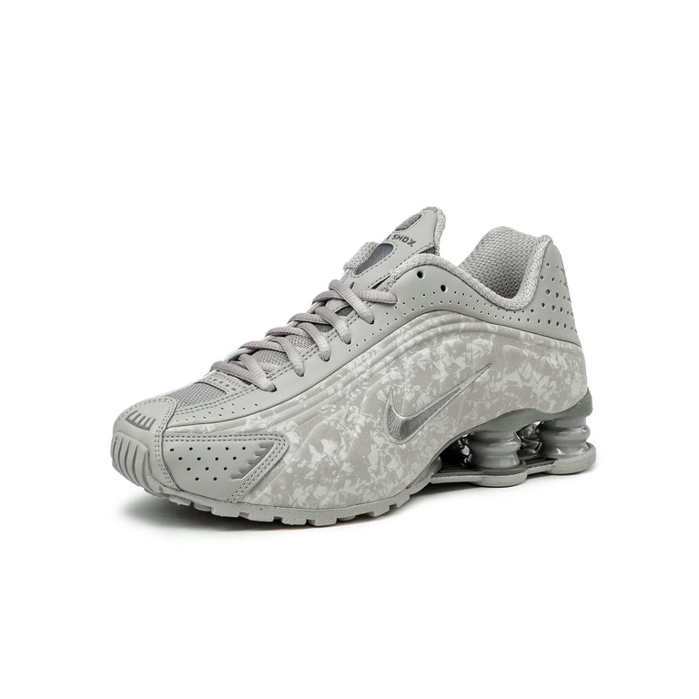 Nike Wmns Shox R4