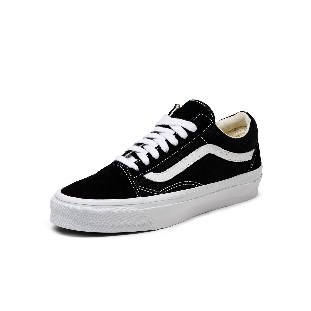 Vans old skool black white japan market hotsell