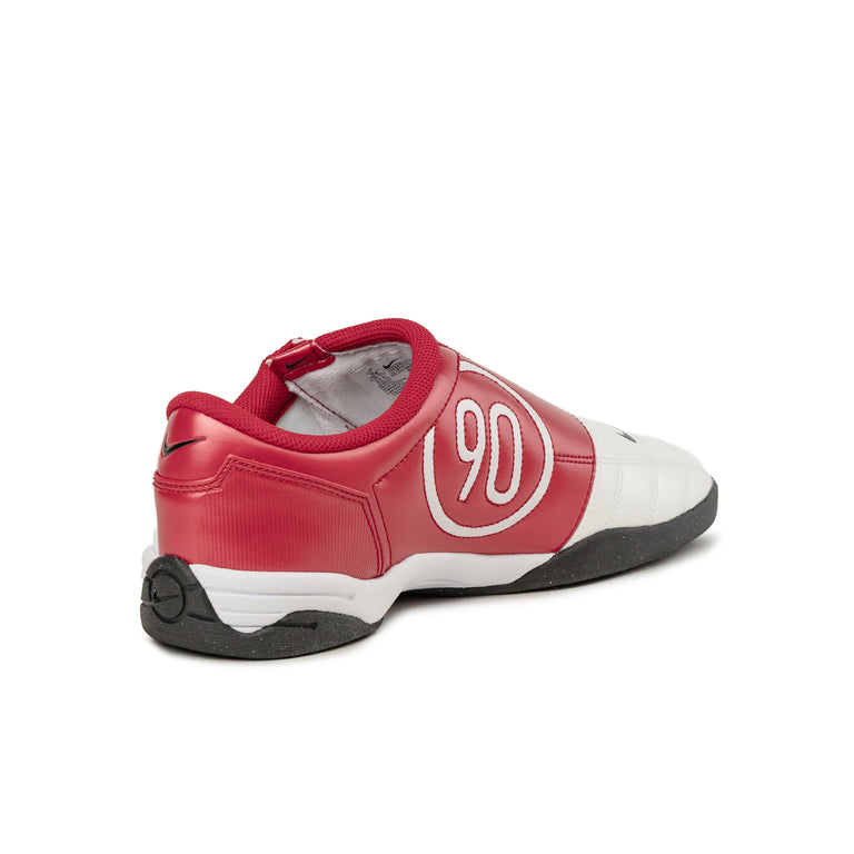 Nike Total 90