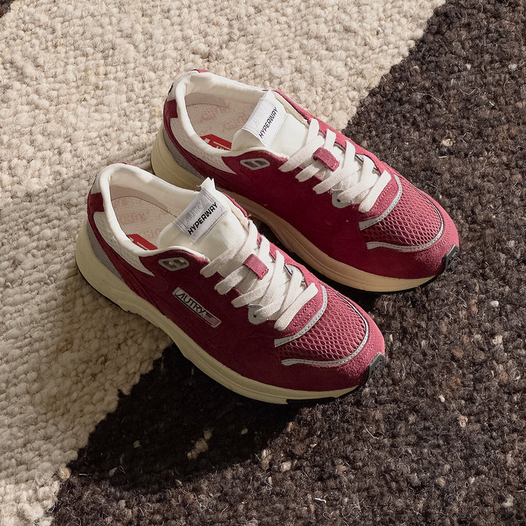 Autry Hyperway W *Suede / Mesh* onfeet