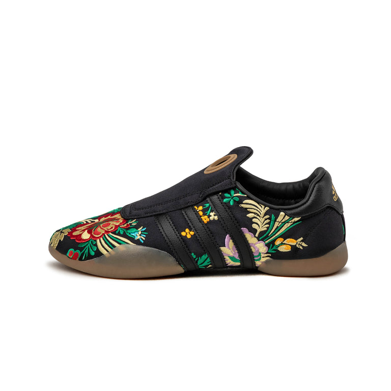 Adidas Taekwondo Mei W - 41 1/3 / Core Black / Gold Metallic / Gum 4