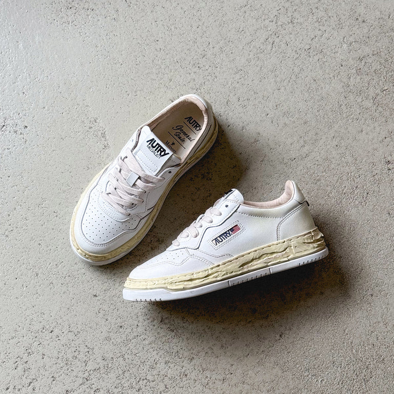 Autry x Mihara Yasuhiro Medalist *Super Vintage* onfeet