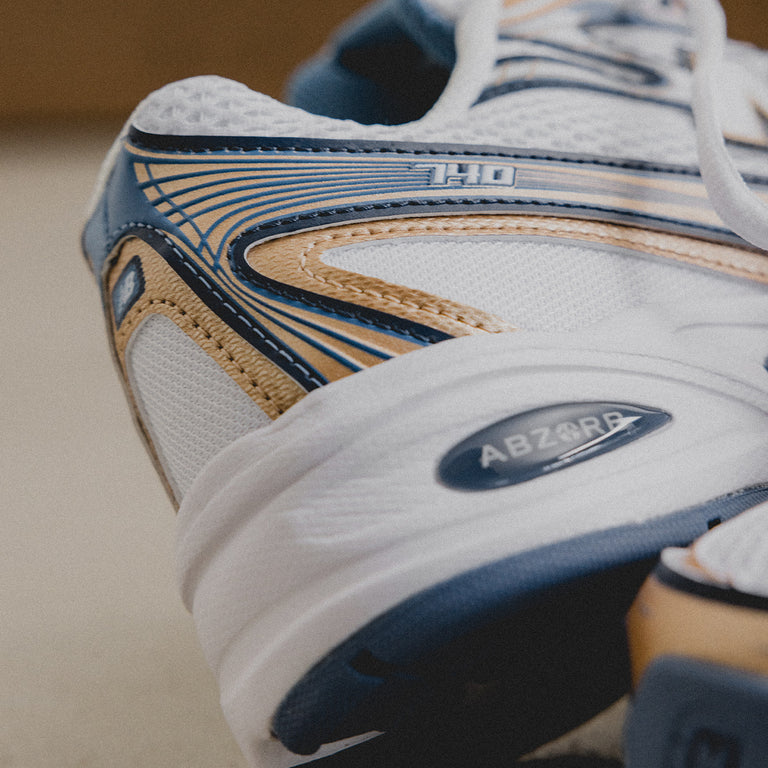 New Balance U740HB2 onfeet