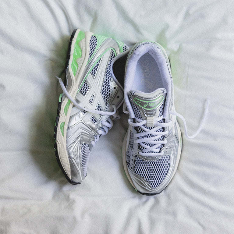Asics GEL-Kayano 14 onfeet