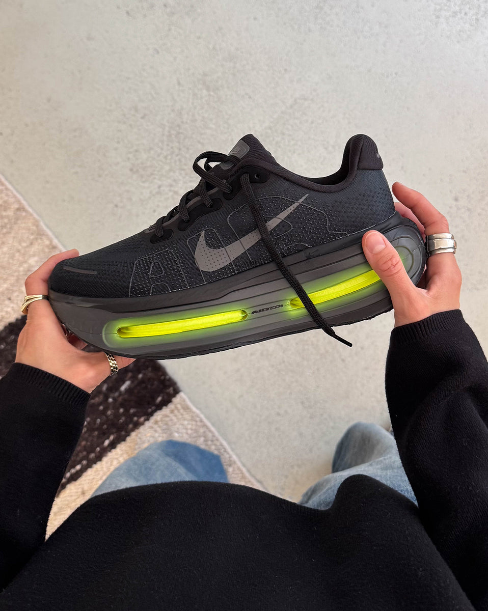 Nike Vomero Premium Sneaker » Buy online now!