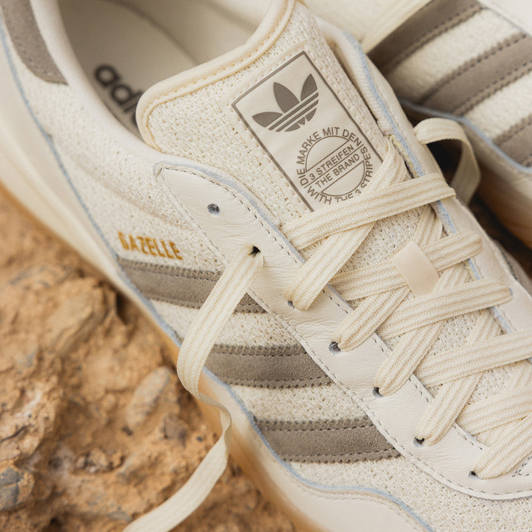 Adidas Gazelle Sala onfeet