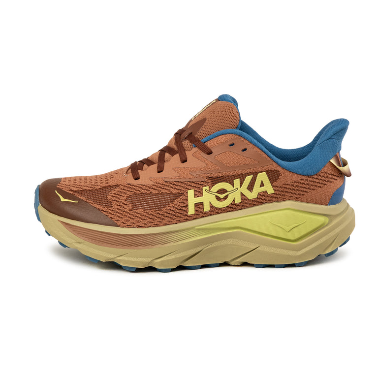 HOKA Challenger 8
