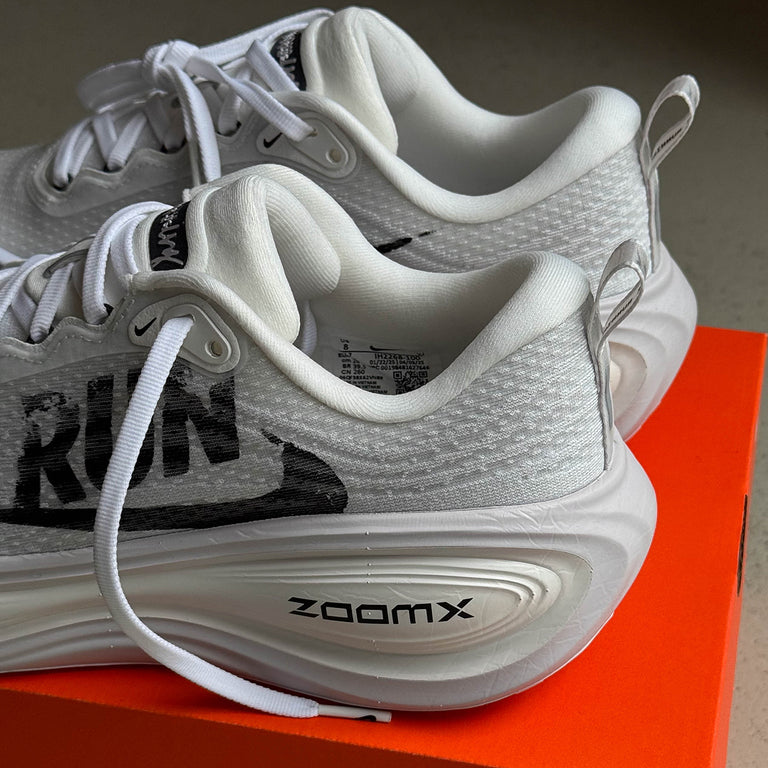 Nike Vomero Plus onfeet