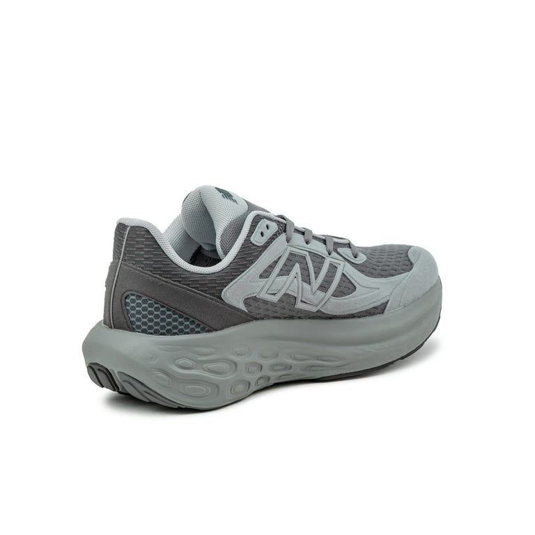 New Balance FF800