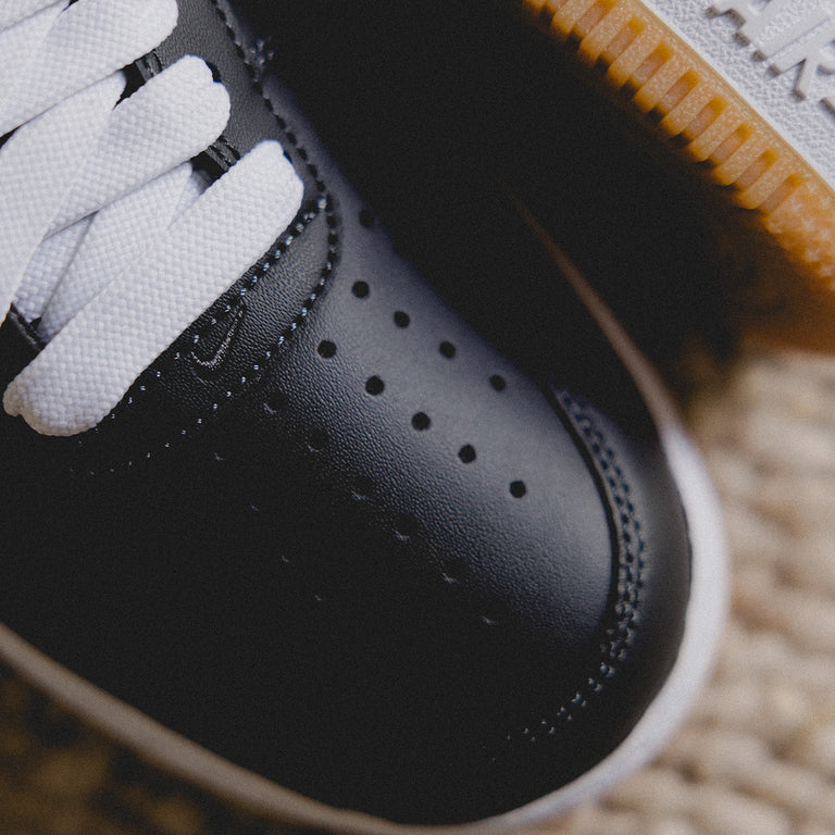 Nike Air Force 1 '07 onfeet