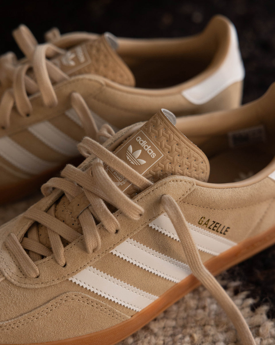 adidas gazelle silver green womens Adidas Gazelle Indoor Sneaker » Buy online now!