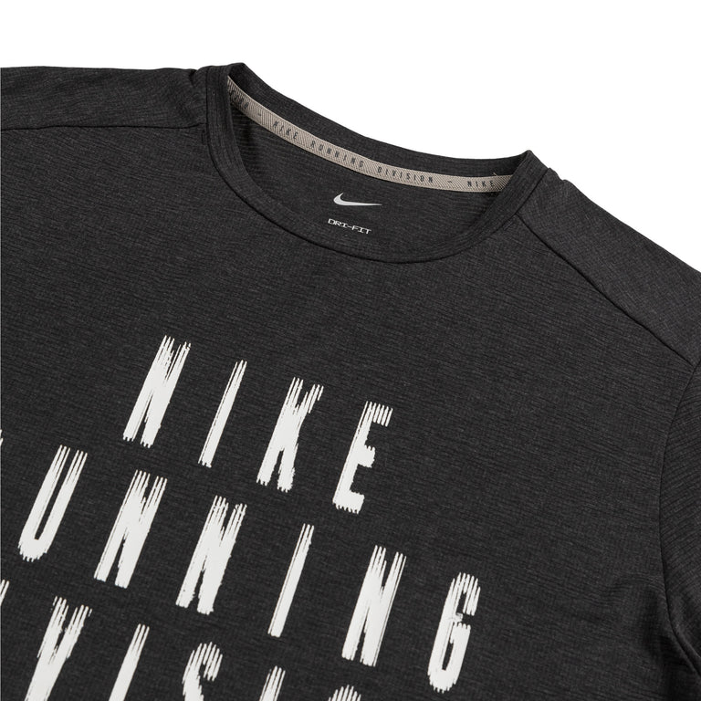 Nike	Rise 365 Running Division Dri-FIT Running Top