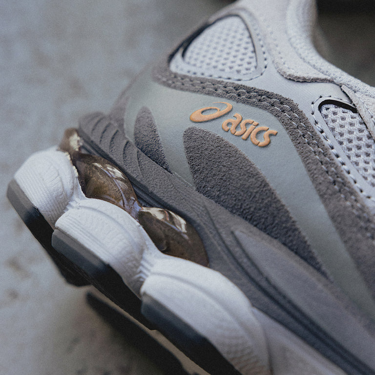 Asics GEL-NYC onfeet