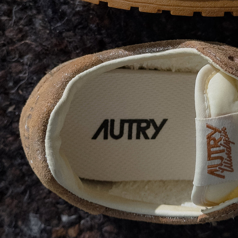 Autry Windspin W *Louspar / Nylon* onfeet