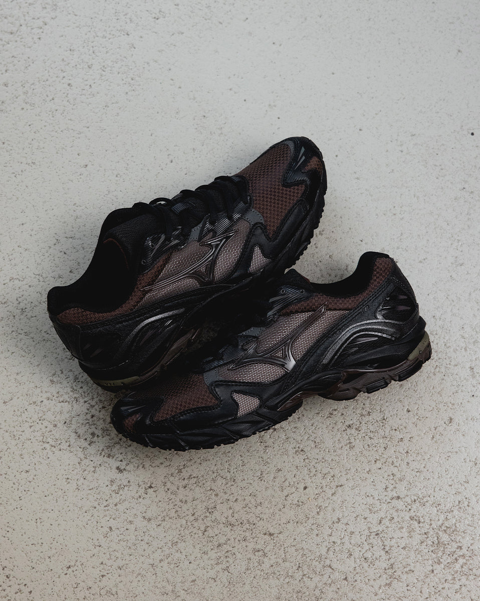 Mizuno x Vainl Archive Wave Rider 10 Sneaker » Buy online now!