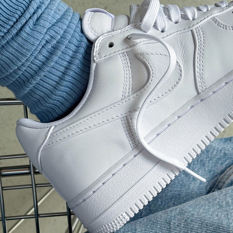 Nike Air Force 1 Low Retro Premium onfeet