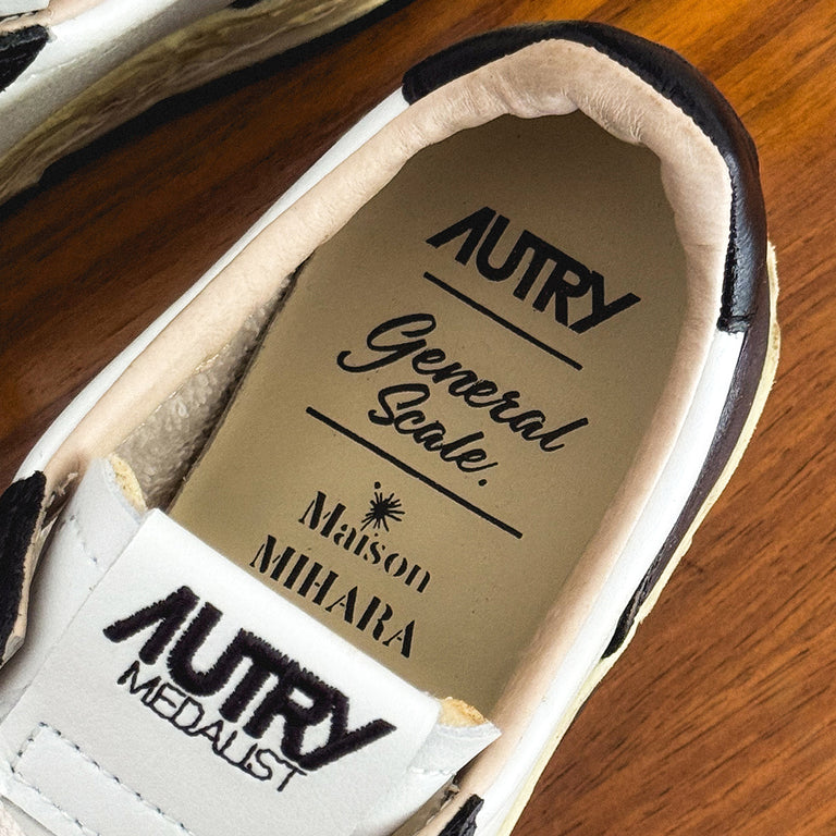 Autry x Mihara Yasuhiro Medalist W *Super Vintage* onfeet