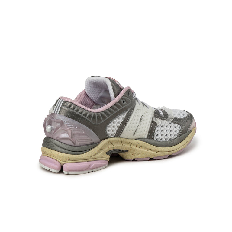 Saucony x Metagirl Pro Grid Paramount