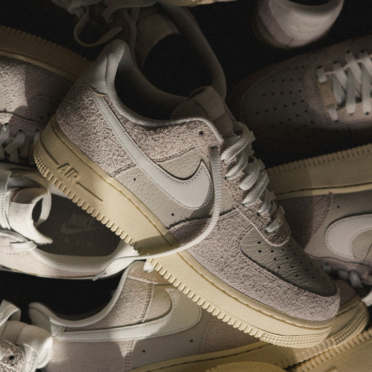 Nike Air Force 1 '07 LX onfeet