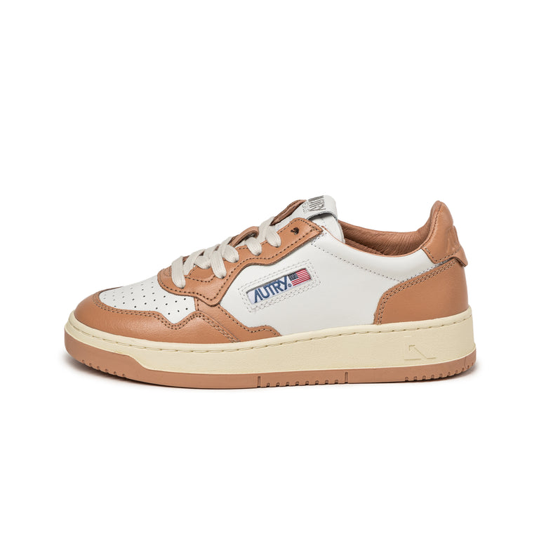 Autry Medalist W - 40 / White / Sandstorm