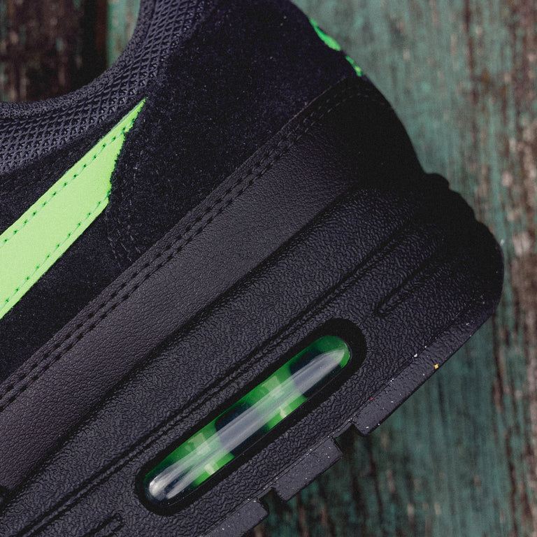 Nike Air Max 1 Essential onfeet